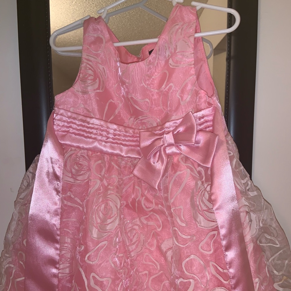 Girls dress